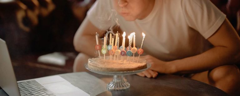 5 уникальных способов отпраздновать дни рождения онлайн