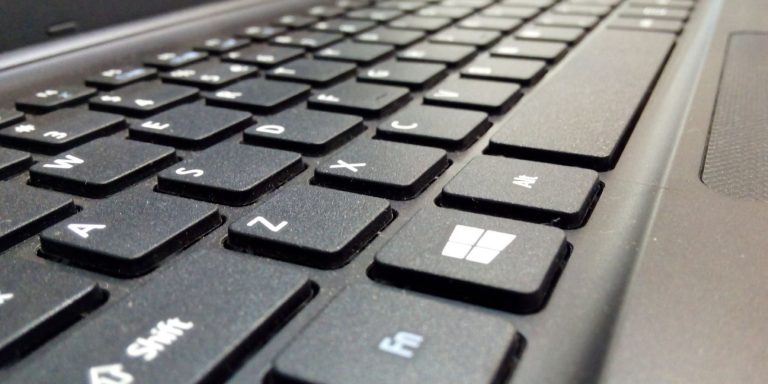 7 способов исправить клавиатуру, которая печатает несколько букв в Windows 10