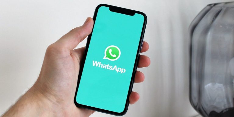 WhatsApp скоро позволит передавать историю чата между Android и iPhone