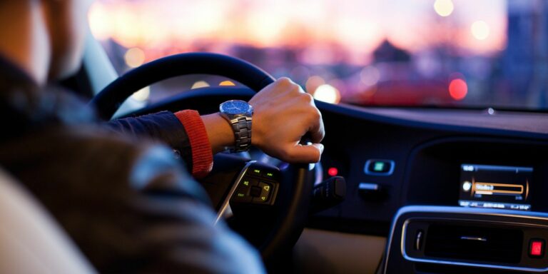 Не текст и диск!  5 способов, которыми Google Assistant может защитить вас в дороге